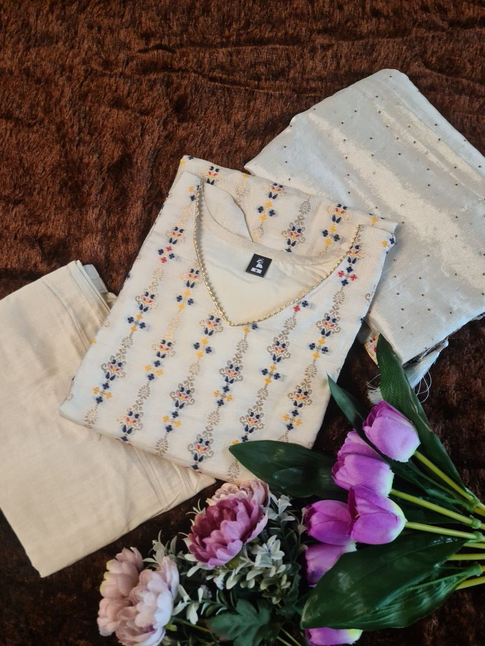 Women White Color Pure Viscose Silk Kurti Pant With Dupatta