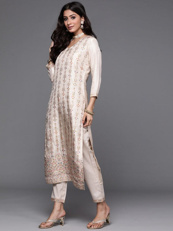 Women White Color Pure Viscose Silk Kurti Pant With Dupatta