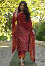 Women Red Floral Printed Kurta and Pant set with Dupatta