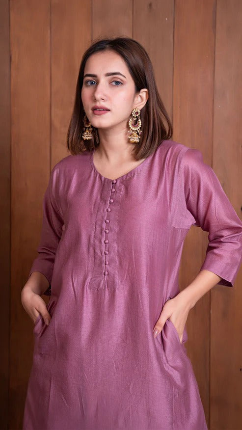 Women Lavender Cotton Silk Kurta with Trousers